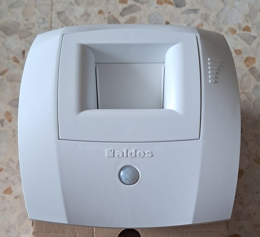 Bouche VMC hygror&eacute;glable ALDES Bahia Curve W13 ? WC Bricolage