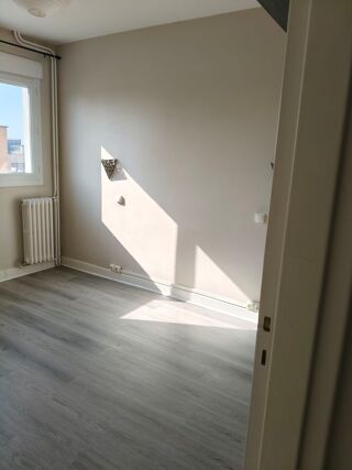  Appartement à louer 3 pièces 67 m² Tours