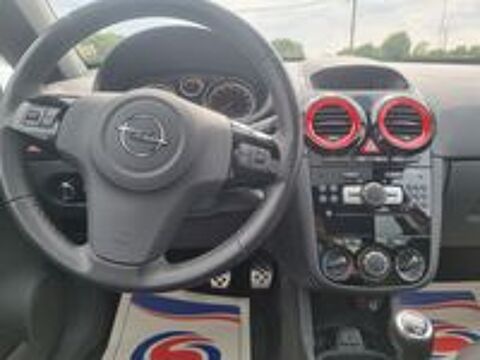Corsa 1.4 - 100 ch Twinport Color Edition 2011 occasion 86600 Coulombiers