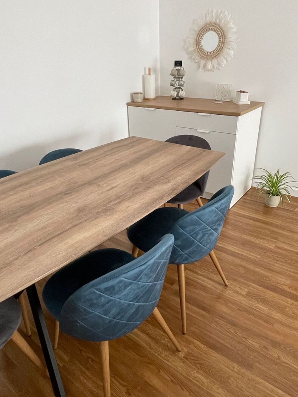 Ensemble table &agrave; manger et 6 chaises Meubles