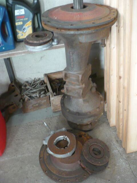 trompette gauche avec les frein tracteur Massey 42 150 57830 Foulcrey