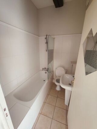  Appartement à louer 1 pièce 23 m²