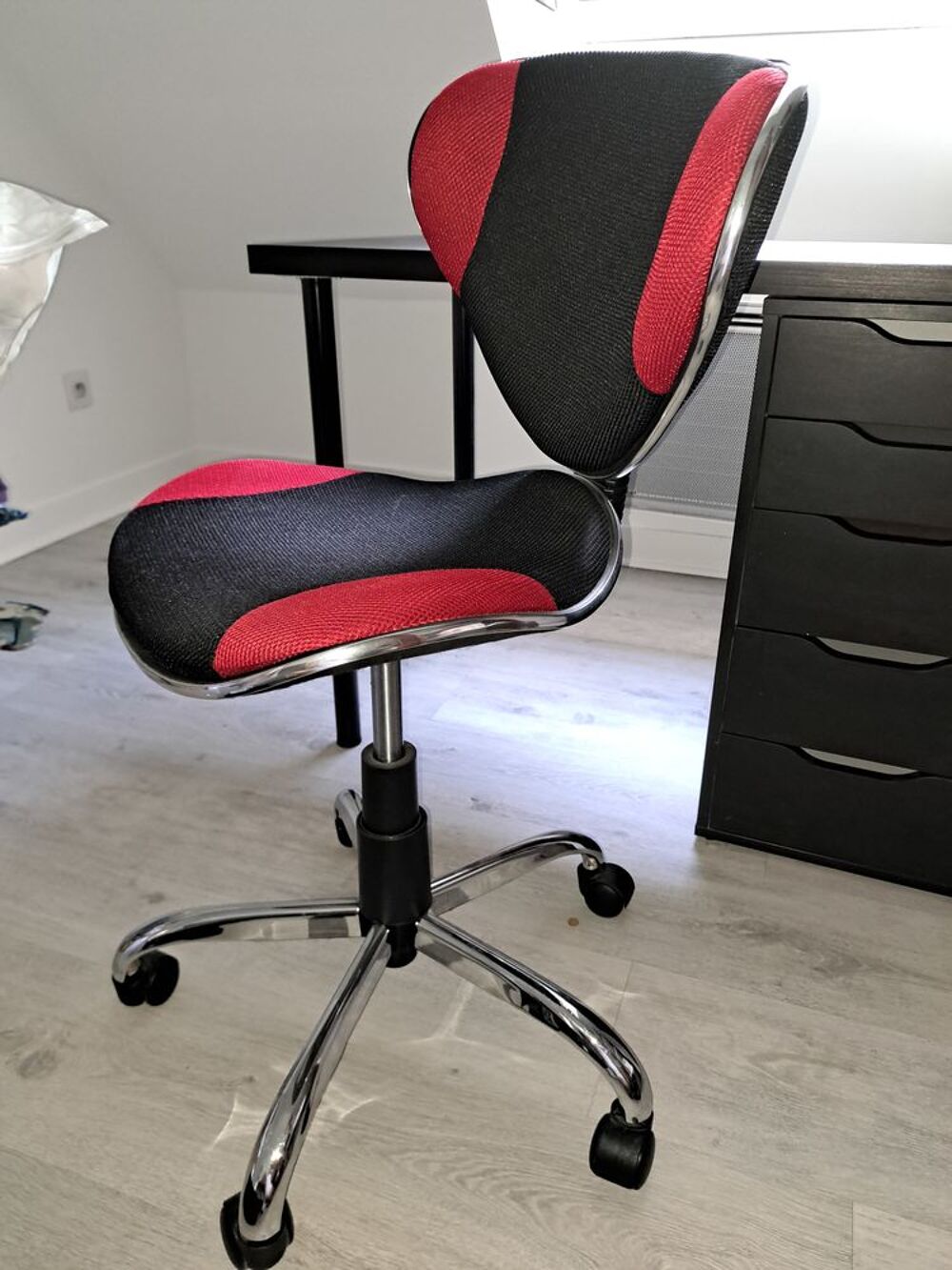 Bureau et Chaises de bureau &agrave; roulettes Meubles
