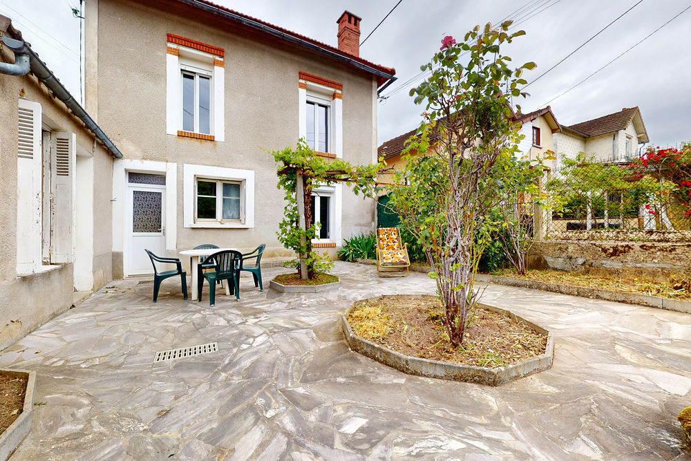 Vente Maison maison 115 m² LE BLANC (36) terrain 1000m² arboré Le blanc