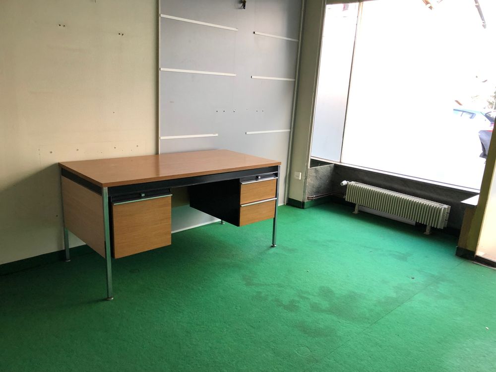 Bureau &agrave; tiroirs metallique 1500 X 750 Meubles