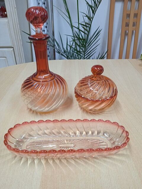 Christal Baccarat rose 680 Loriol-du-Comtat (84)