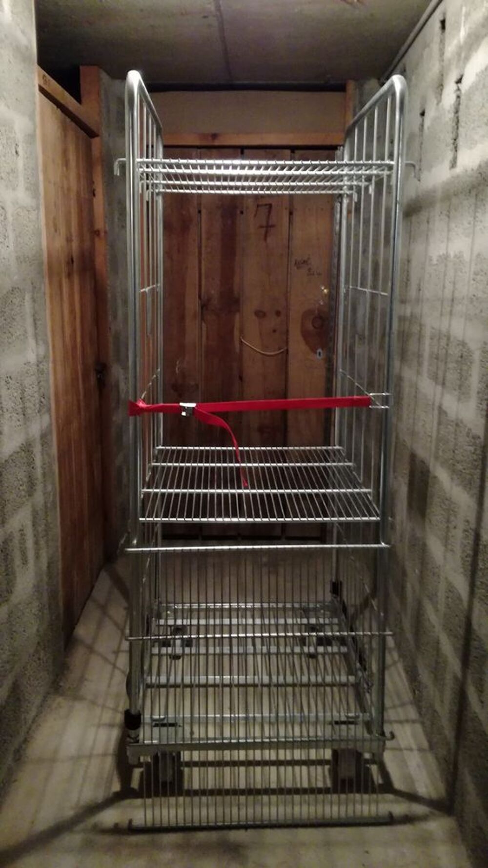 chariot rool alimentaire comme neuf Electroménager
