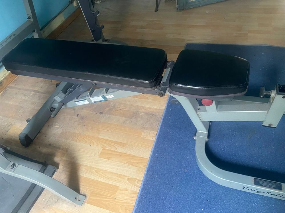 Banc de fitness, musculation et r&eacute;education Sports