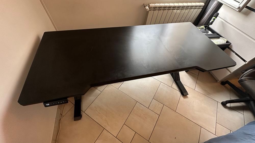 Ensemble bureau &eacute;lectrique assis/debout + fauteuil Oversteel Meubles