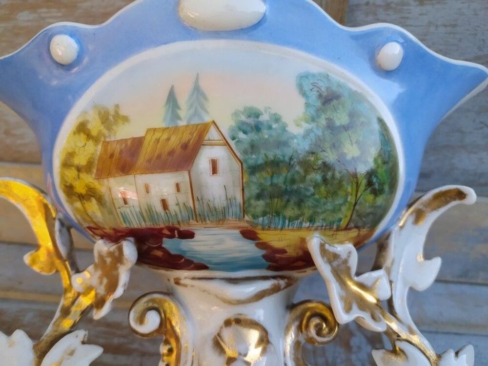 Grand Vase de Mari&eacute;e Porcelaine de Paris D&eacute;cor Peint XIXe 
