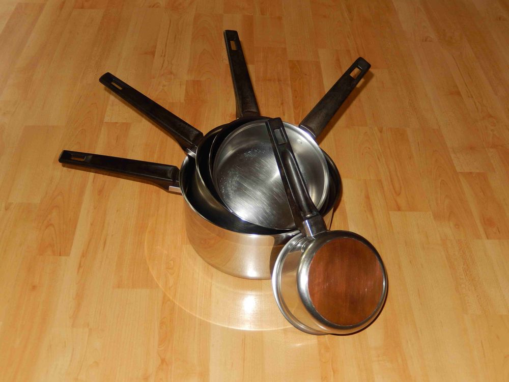 Lot de casseroles aluminium Electroménager
