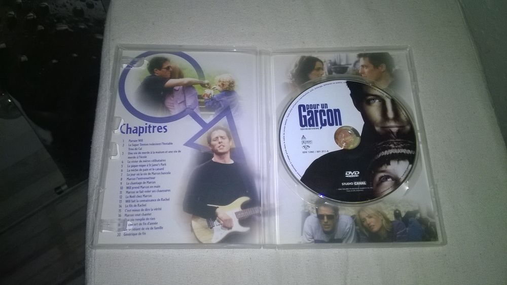 DVD Pour un gar&ccedil;on
Hugh Grant
2003
Excellent etat
En Fra DVD et blu-ray