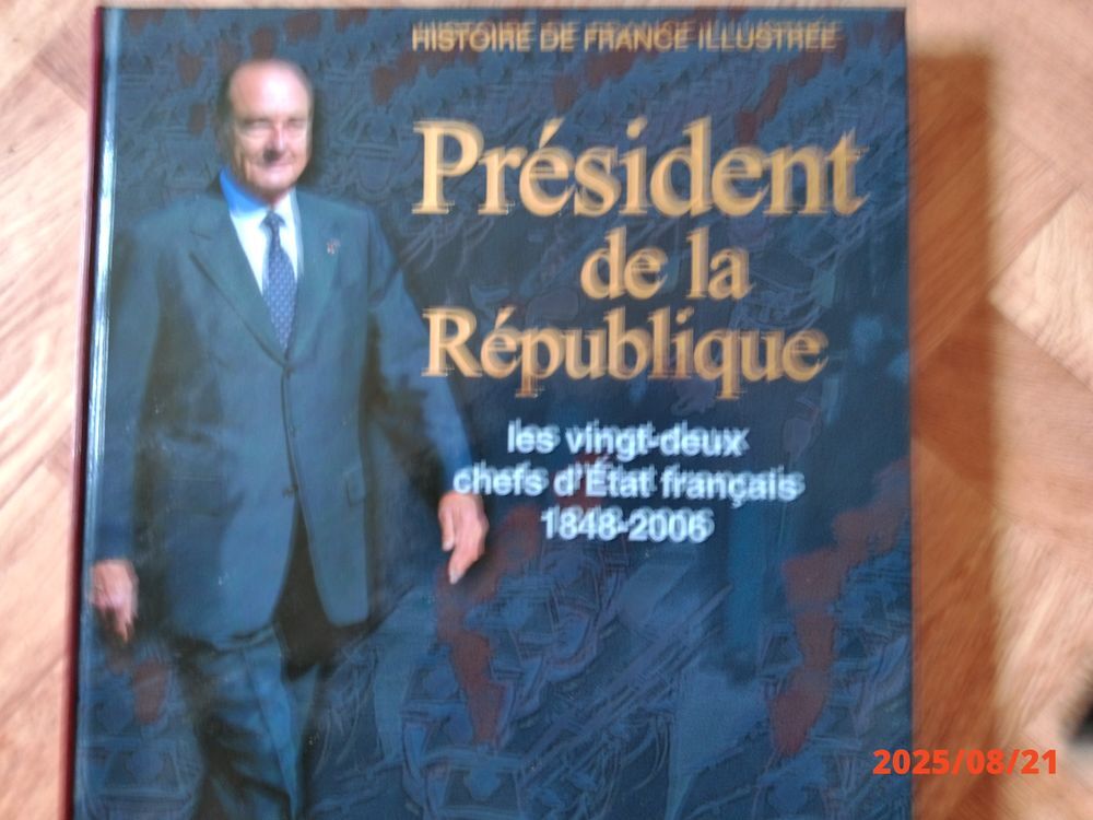 LES REPUBLIQUES ET LES PRESIDENTS Livres et BD