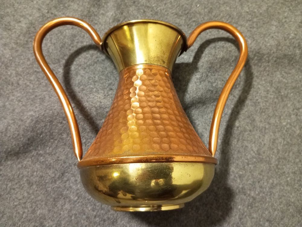Vase Amphore Laiton Et Cuivre Poin&ccedil;on Le cellier Villedieu Décoration