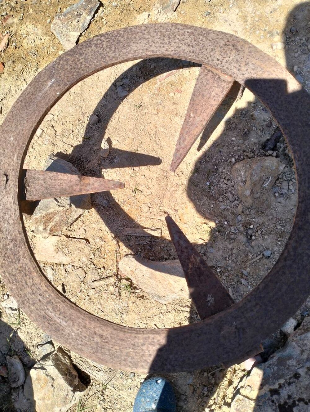 Tr&eacute;pieds en fonte ancien Bricolage