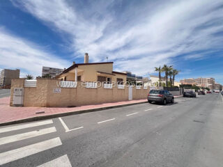  Chalet � vendre 5 pi�ces 280 m� La mata