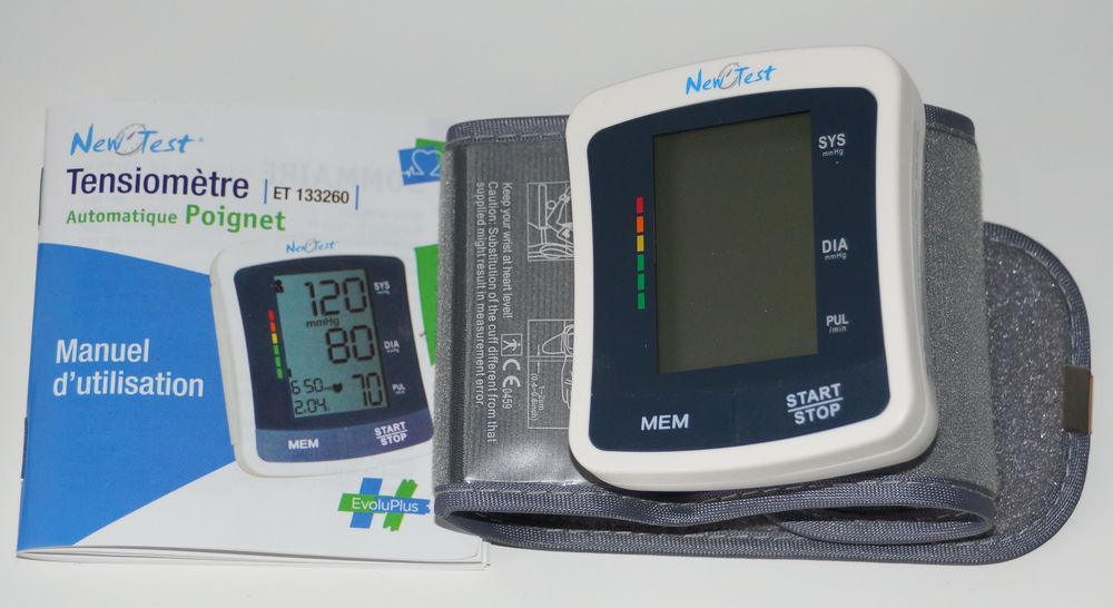 TENSIOMETRE AUTOMATIQUE DE POIGNET Electrom�nager