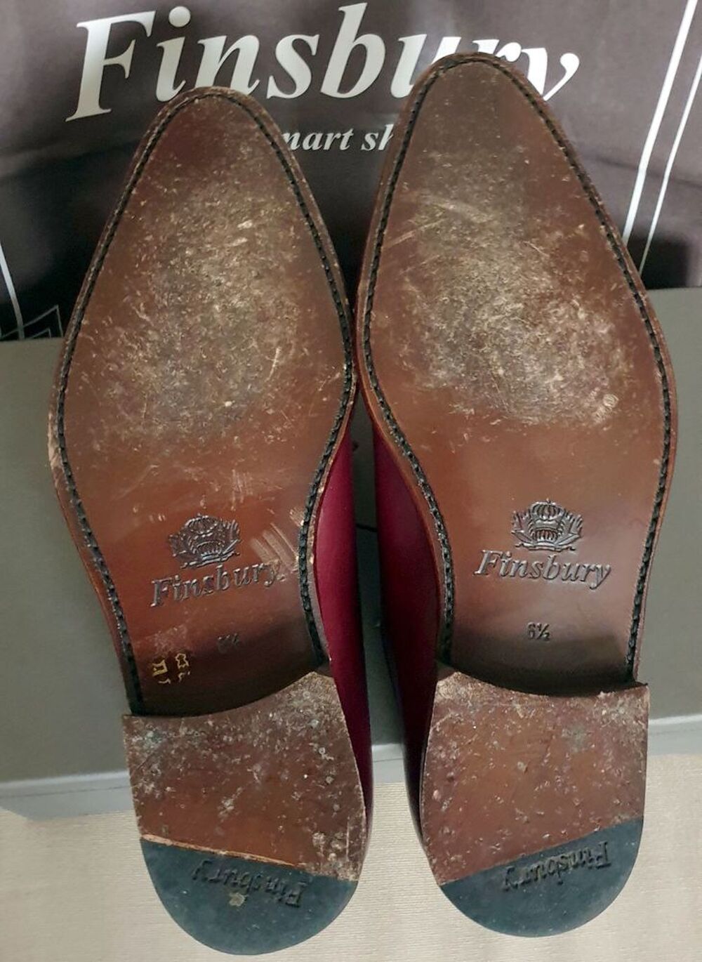 Chaussures Finsbury "Giulia" richelieu neuves - 100€ P40/41 Chaussures