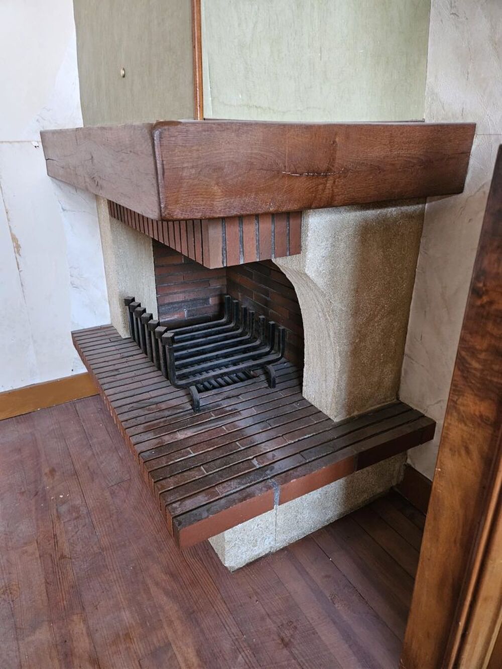 Chemin&eacute;e d angle D�coration