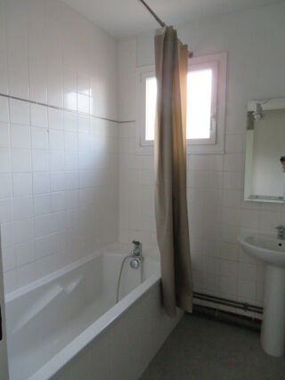  Appartement � vendre 4 pi�ces 77 m�