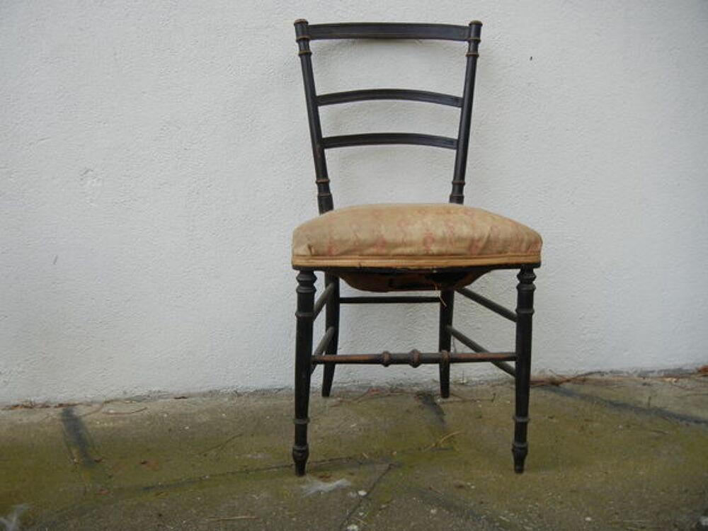 lot de 3 chaises d'&eacute;poque Napol&eacute;on 3. Meubles