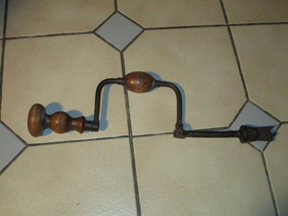  Vieux outils Vilebrequin de tonnelier 