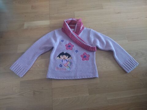 F 9 (12) - 6 ans - Pull  Dora  3 Paris 13 (75)