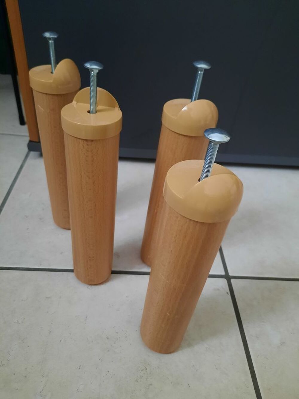 jeu de 4 pieds Meubles