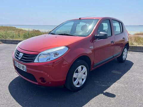 Dacia sandero , 2011, Distribution à jour, CT v