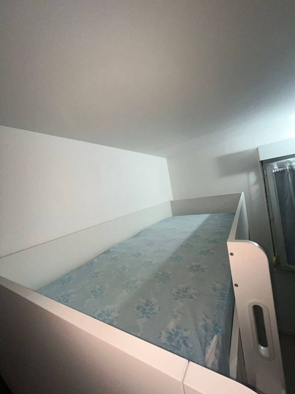 SM&agrave; "STAD Lit mezzanine, avec bureau blanc avec 4 tiroirs, 90x200cm longueur bureau 148 cm IKEA plus matelas Meubles