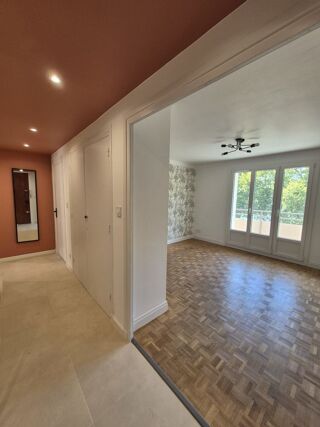 Appartement 3 pièces 72 m² · à Lyon 7 · 72 m² · 345 000 €
