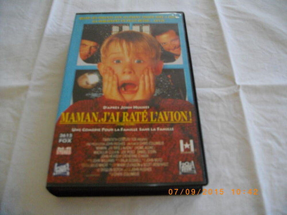 k7 VIDEO VHS "MAMAN J'AI RATE L'AVION" Photos/Video/TV