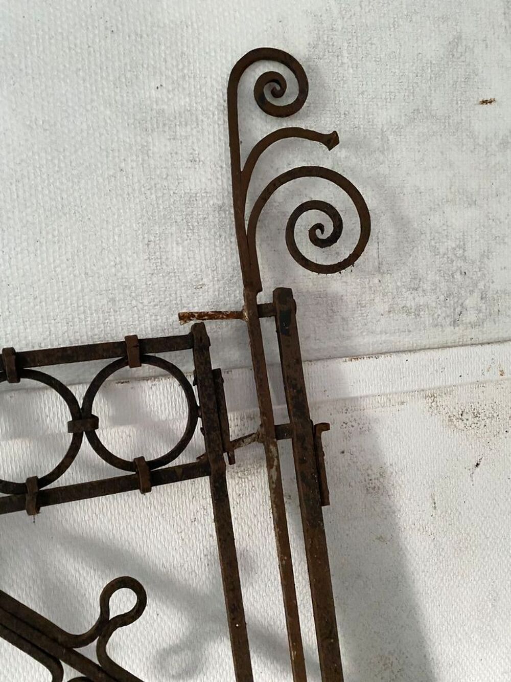 grille en fer forg&eacute; Décoration