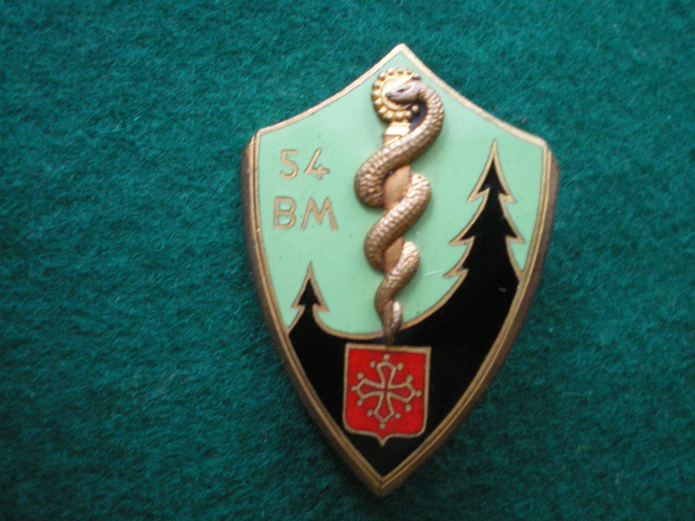Insigne de Sant&eacute; - 54&deg; Bataillon M&eacute;dical. 