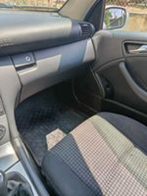 Classe C C 200 CDI - 115 Avantgarde Pack Luxe A 2005 occasion 71470 Sainte-Croix