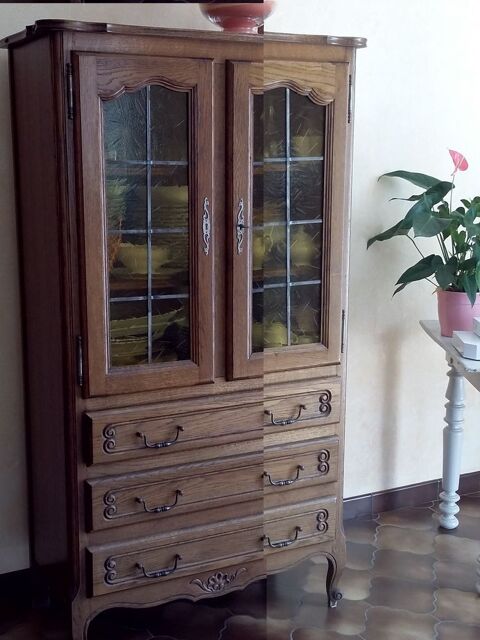 Meuble vitrine 45 Beaulieu-sous-la-Roche (85)