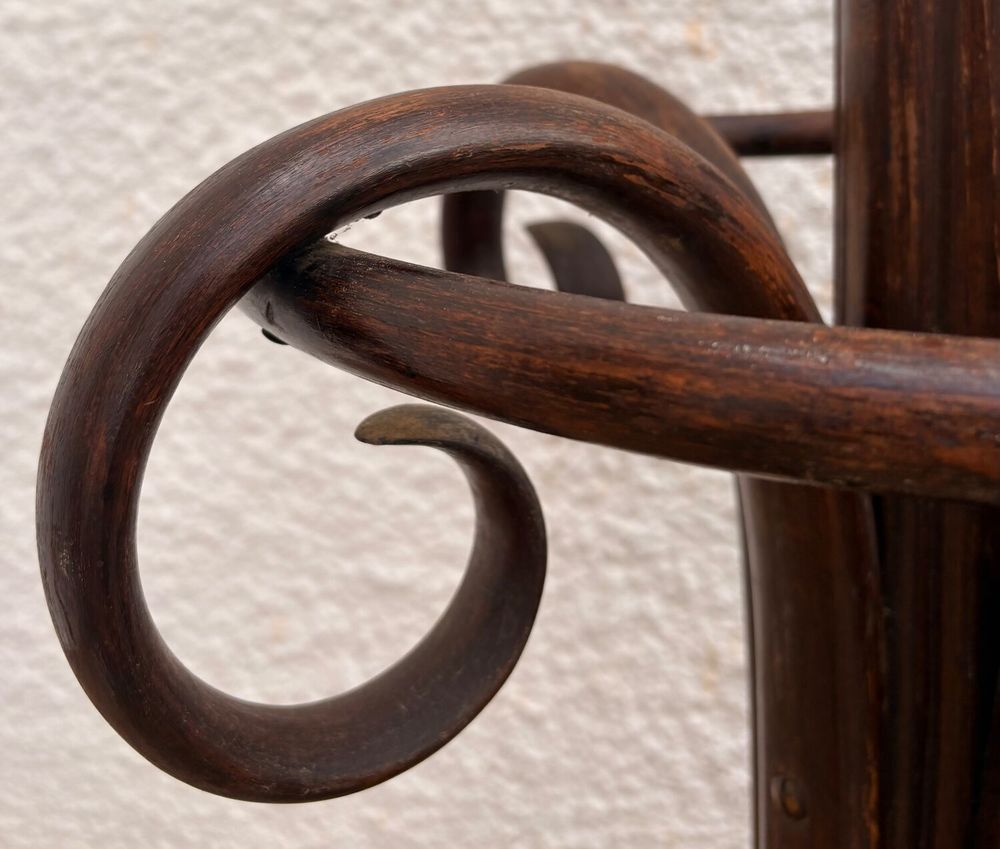 Porte-manteau ancien en bois courb&eacute; - Style Thonet Meubles