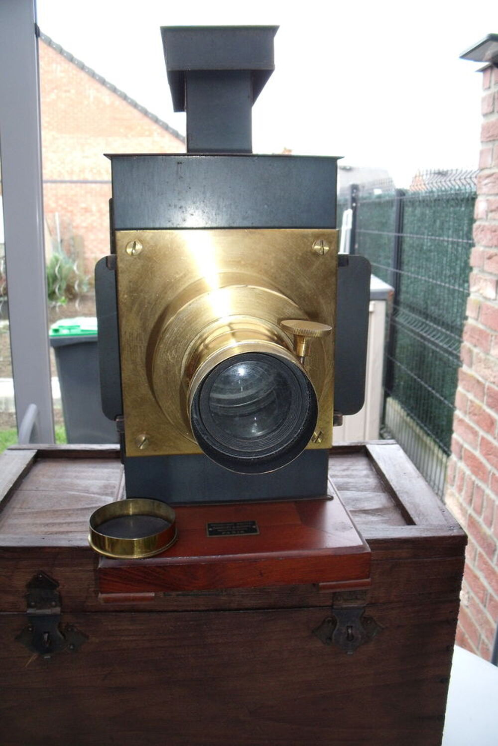 projecteur ancien appel&eacute; aussi lanterne magique 