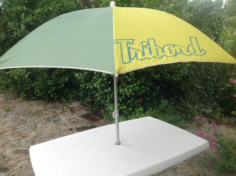 PARASOL TONS VERT TRIBORD
3 Trgunc (29)