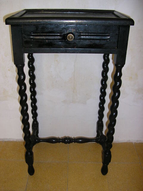 Tables de chevet 200 Nmes (30)