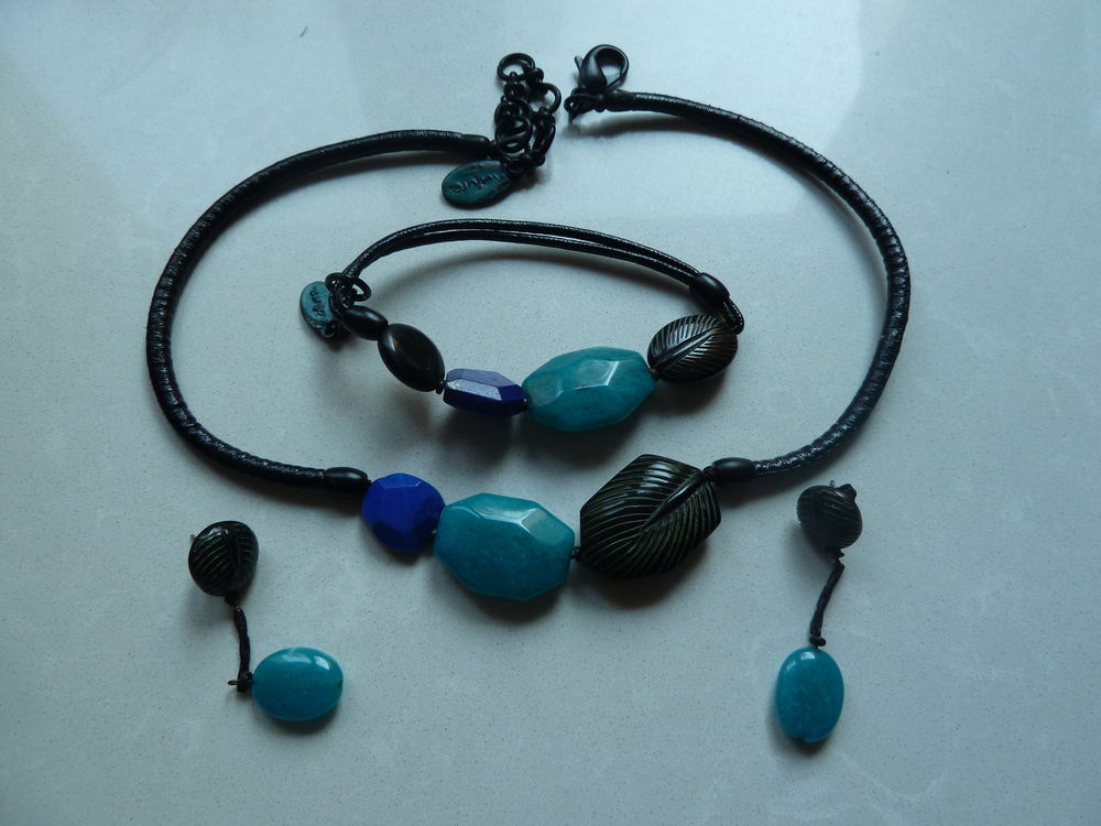 Parure NATURE BIJOUX jade, lapis laruli, corne noire Bijoux et montres