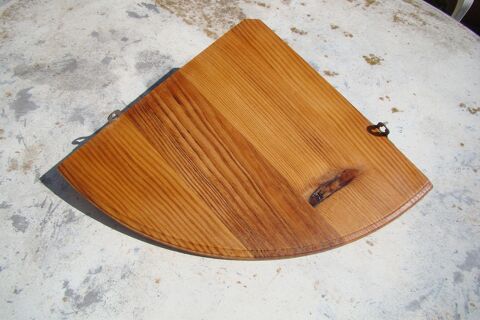 Etagère d'angle en pin vintage années 1970 
15 Gargenville (78)
