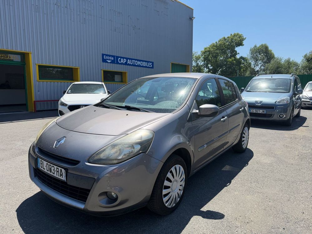 Clio III dCi 75 eco2 Dynamique TomTom Euro 5 2011 occasion 24750 Tr&eacute;lissac