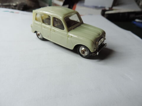 NOREV - RENAULT 4 L - Echelle : 1/43 me.
12 Albi (81)