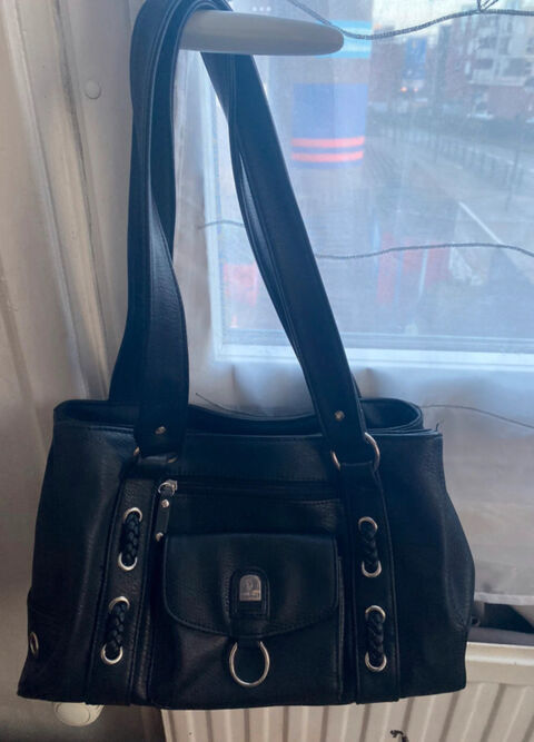 Sac  main noir lgant Ph?nix 16 Roubaix (59)