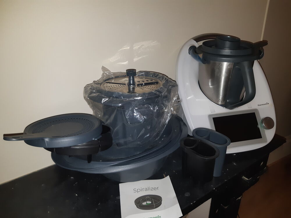Thermomix TM6 ? &Eacute;tat proche du neuf ? Avec D&eacute;coupe Spirale Electroménager