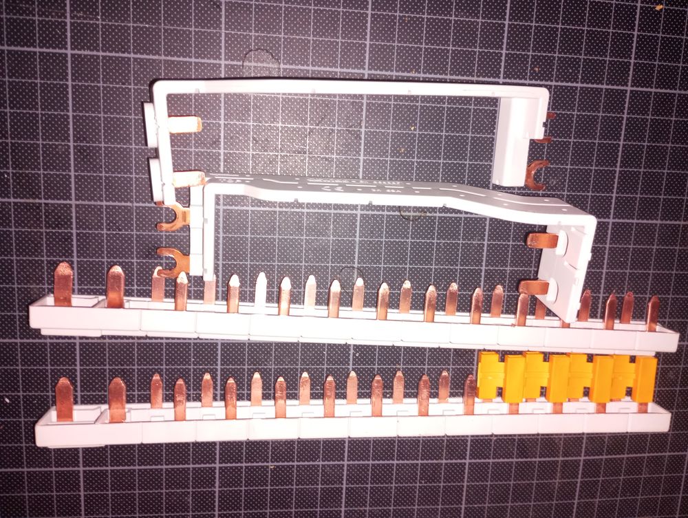 DISJONCTEURS Bricolage