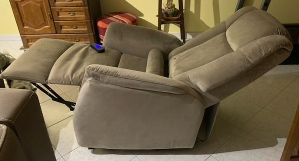 Fauteuil relax &eacute;lectrique Jeanne et Jean Meubles