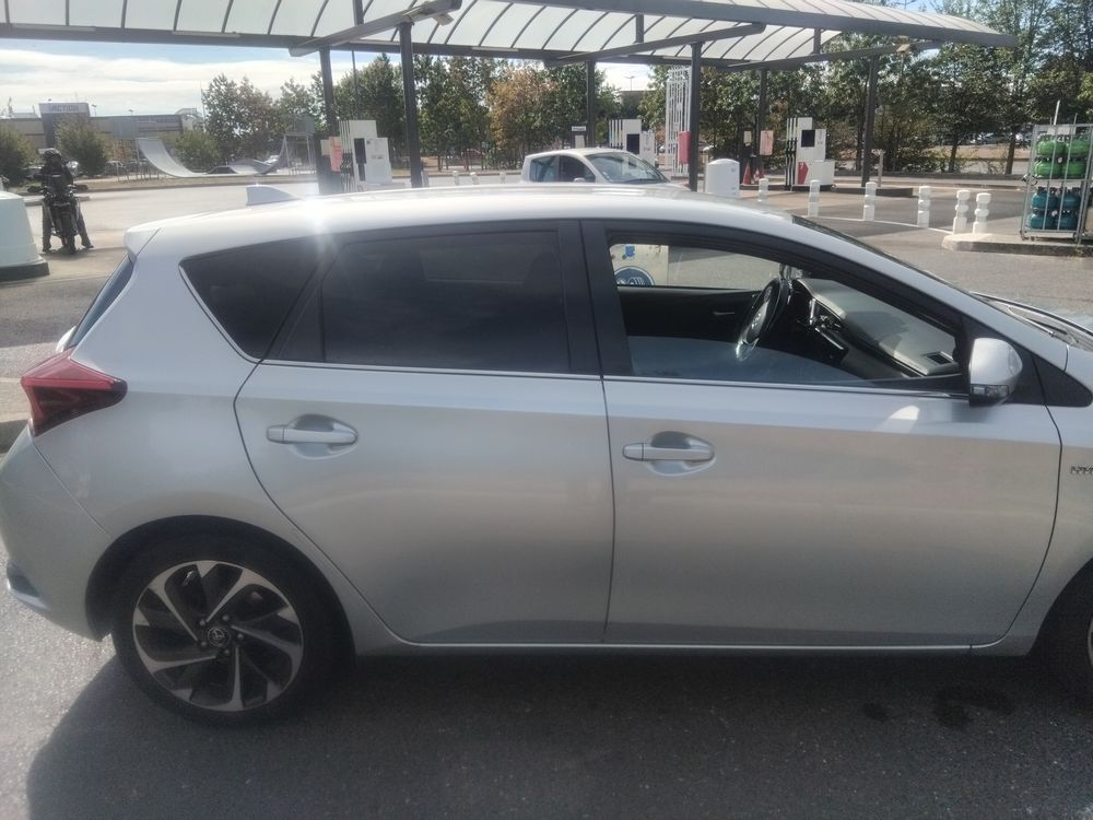 Auris Hybride 136ch Lounge 2017 occasion 91100 Corbeil-Essonnes