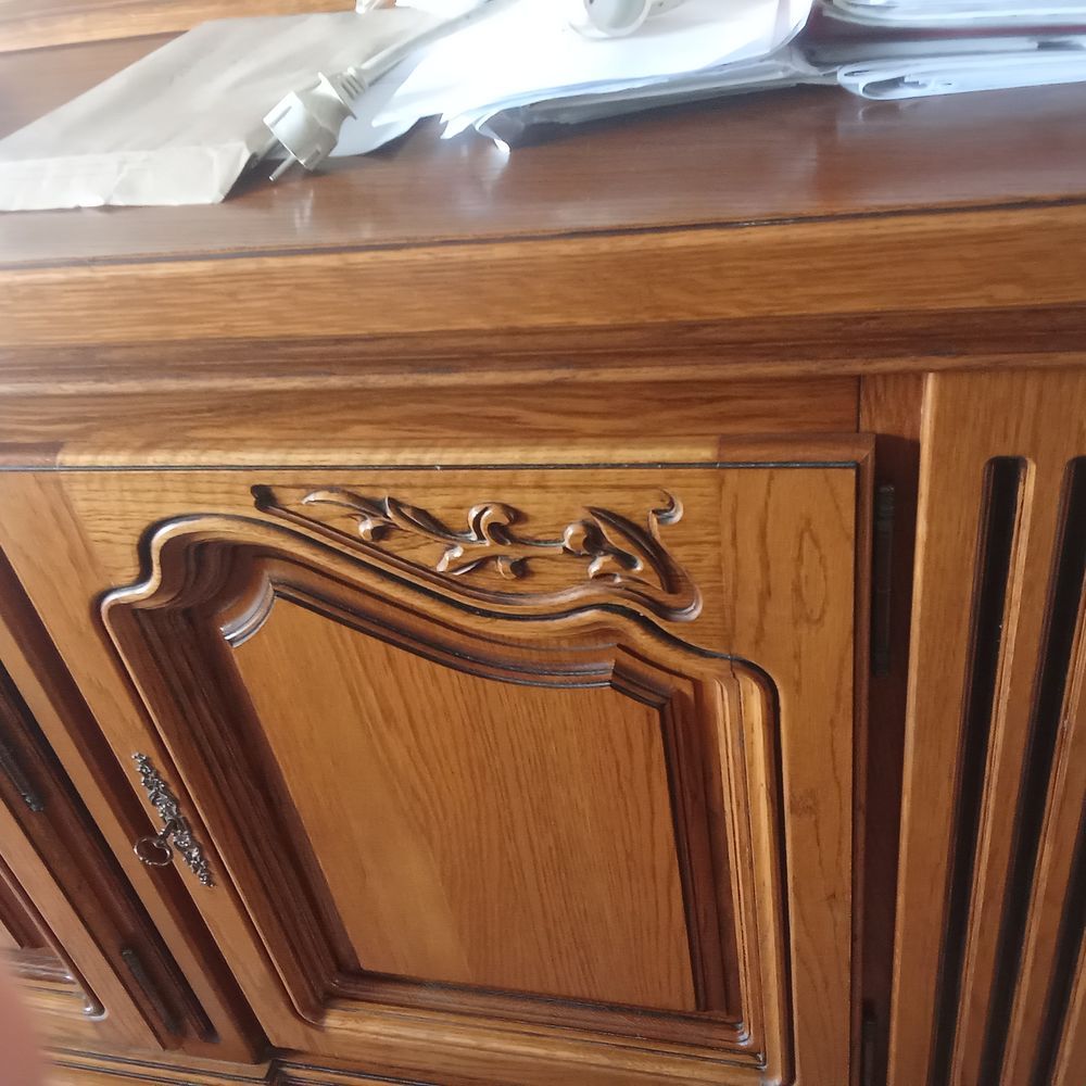 Babut pas plus le miroir 
Longueur 240 cm
Largeur 56 Meubles